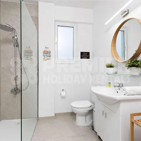 Apartman 2Br Apartment With Pool - El Breeze By Premier Paralímni