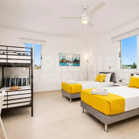 2Br Apartment With Pool - El Breeze By Premier * Paralímni
